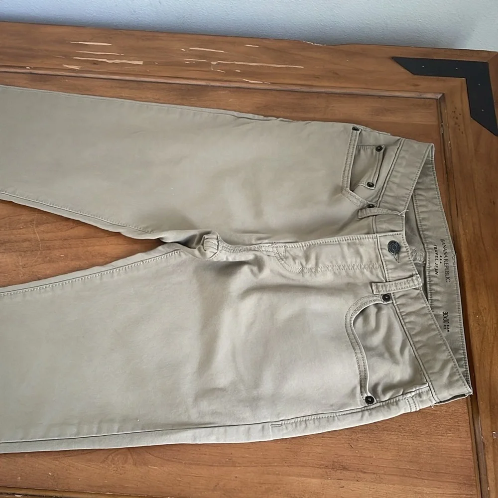 Banana Republic Khaki Travel Jeans Size 30x30